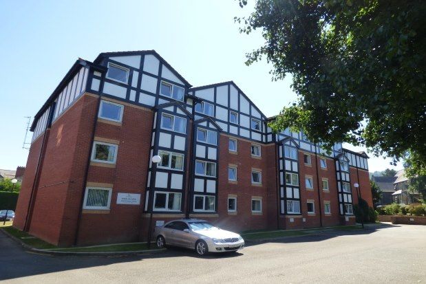 1 bed flat to rent in 76 Conway Road, Colwyn Bay LL29, £600 pcm