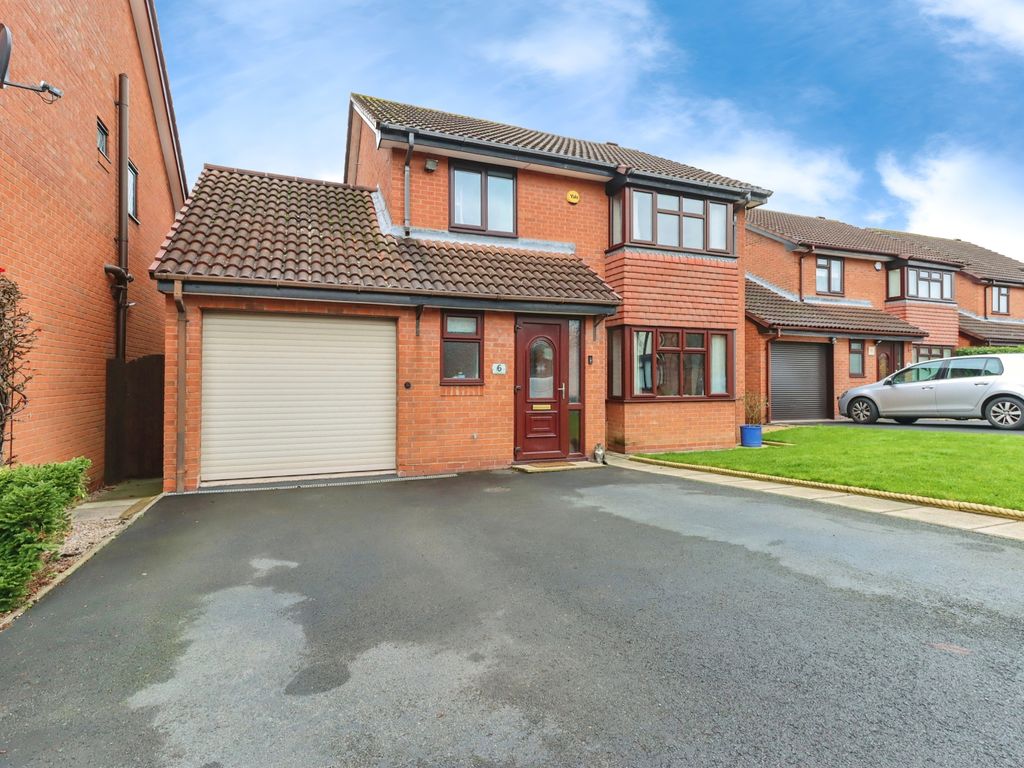 4 bed detached house for sale in Aspen Way, Telford TF5, £325,000