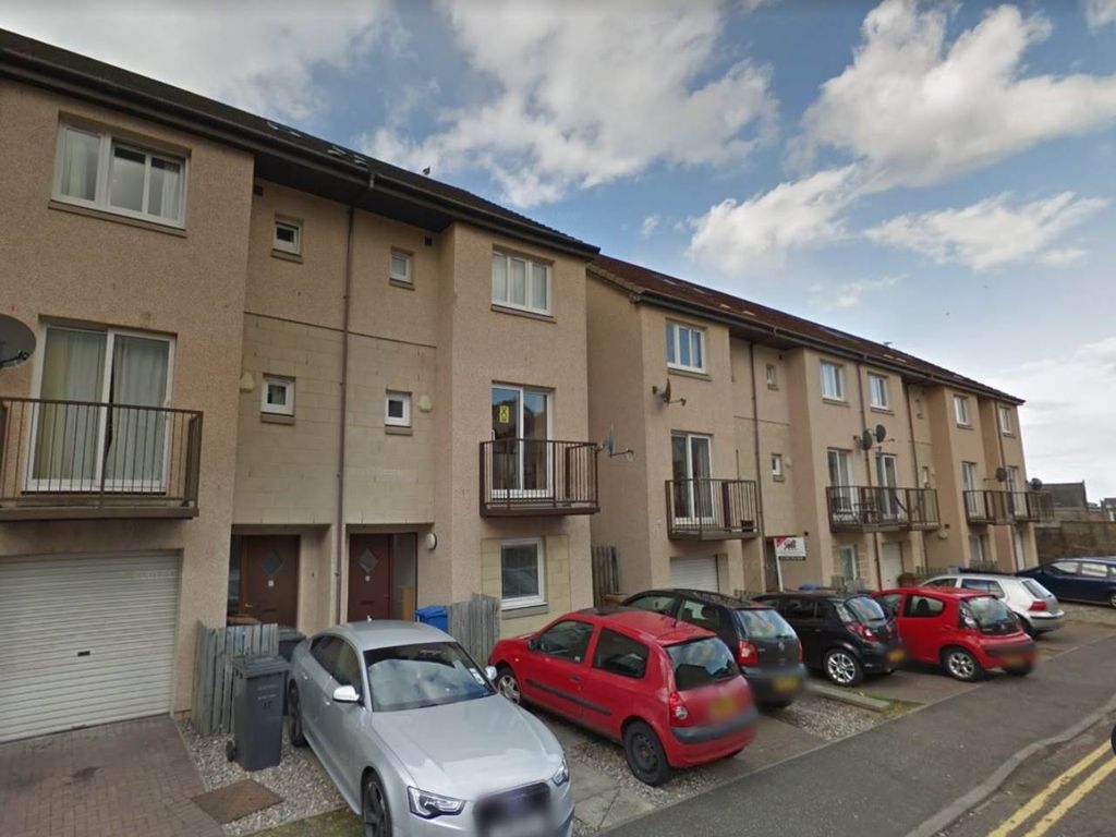5 bed town house to rent in Larch Street, Dundee DD1, £2,250 pcm