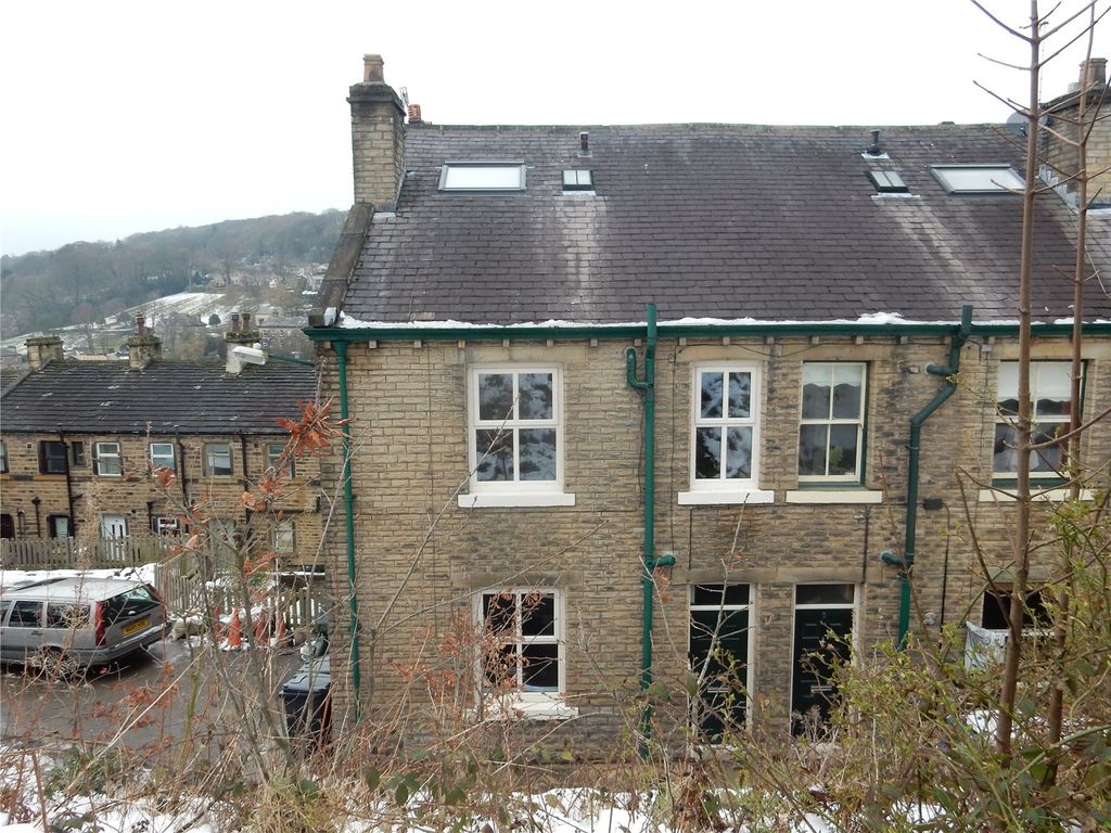 4 bed end terrace house to rent in Quarry Mount, Back Lane, Holmfirth HD9, £900 pcm