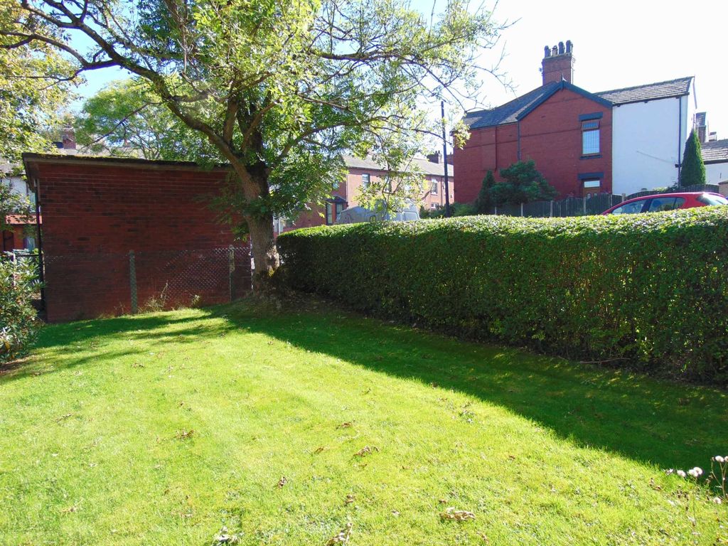 5 bed detached house for sale in Turf Lane, Royton OL2, £499,950