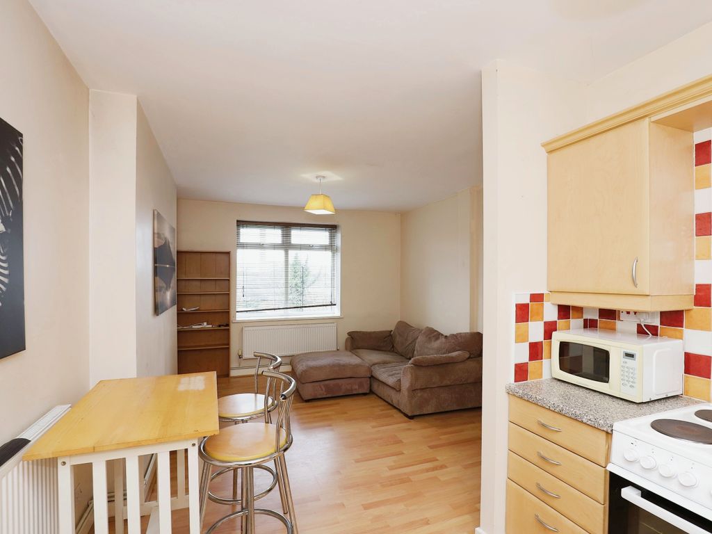 2 bed flat for sale in Blackwell Place, Sheffield, South Yorkshire S2, £85,000