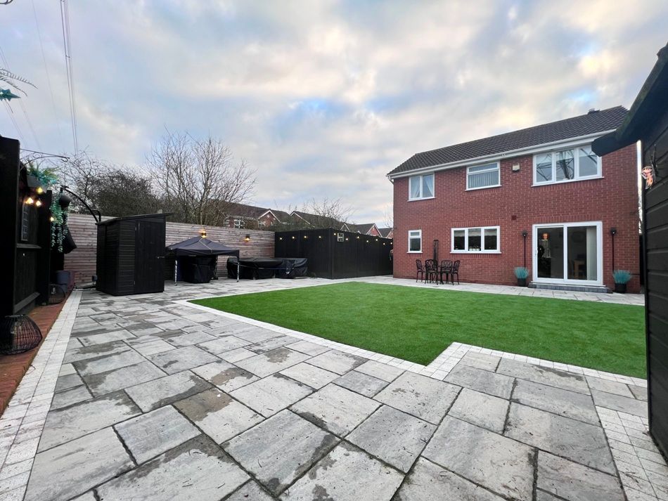 4 bed detached house for sale in Littleton Way, Burntwood WS7, £375,000