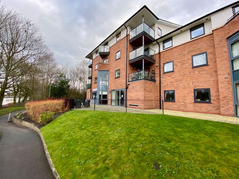 2 bed flat for sale in Anderton Place, Kingsmead CW9, £110,000