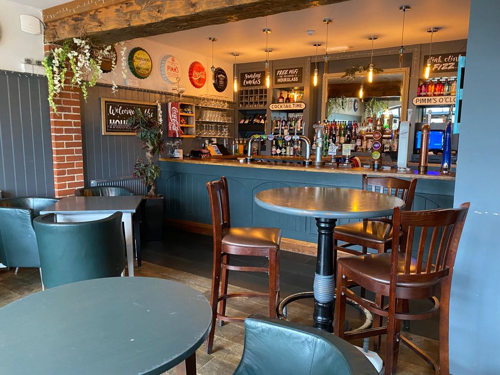 Pub/bar for sale in Devizes, Wiltshire SN10, £67,500