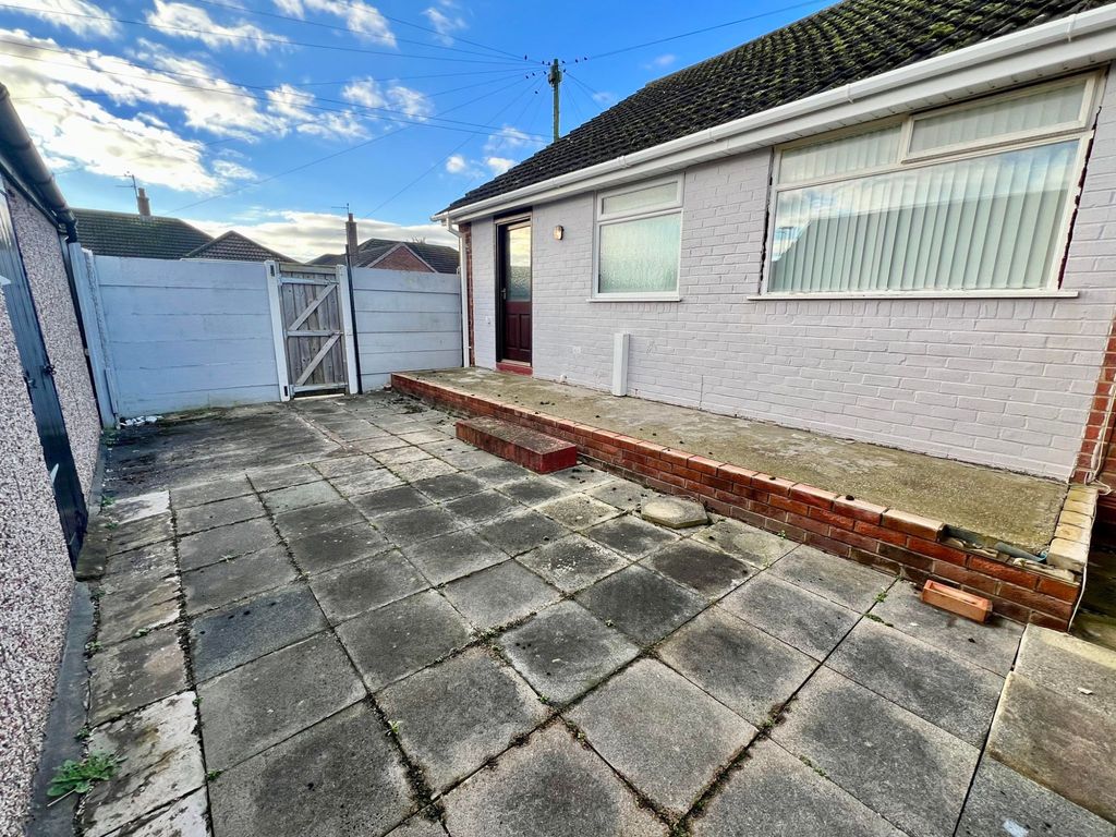 2 bed bungalow for sale in Greenfield Road, Cleveleys FY5, £179,950