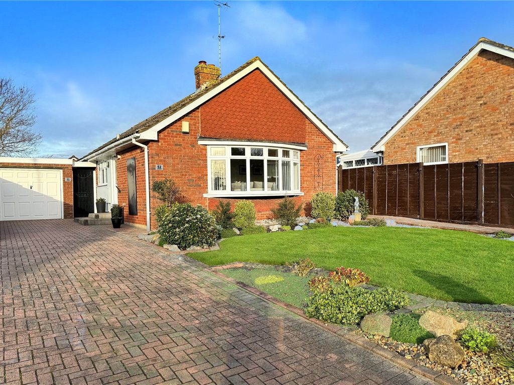 3 bed bungalow for sale in Greenacres Ring, Angmering, West Sussex BN16, £450,000