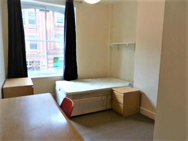 3 bed flat to rent in Baldwin Street, Bristol BS1, £2,175 pcm