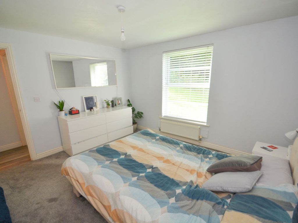 2 bed flat for sale in Kel Avon Close, Truro TR1, £185,000
