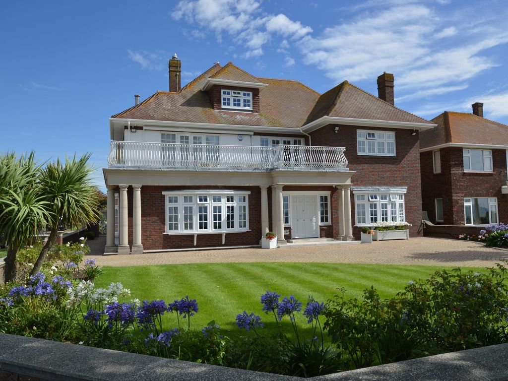 5 bed detached house for sale in Thorpe Bay Gardens, Thorpe Bay SS1, £2,250,000