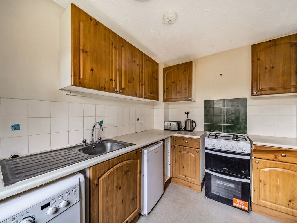 3 bed terraced house for sale in Browns Close, Oxford, Oxfordshire OX2, £360,000