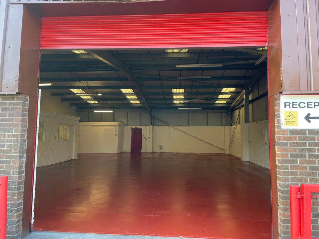 Light industrial to let in Bargoed, Blackwood NP12, £23,400 pa