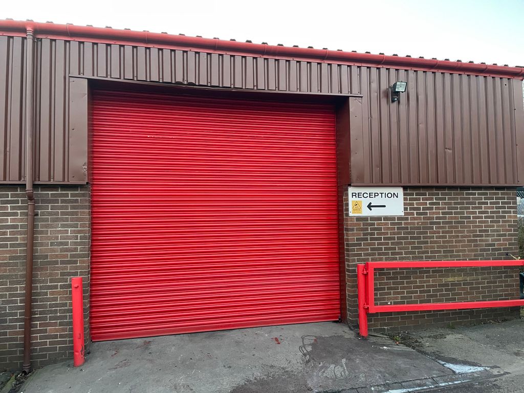 Light industrial to let in Bargoed, Blackwood NP12, £23,400 pa