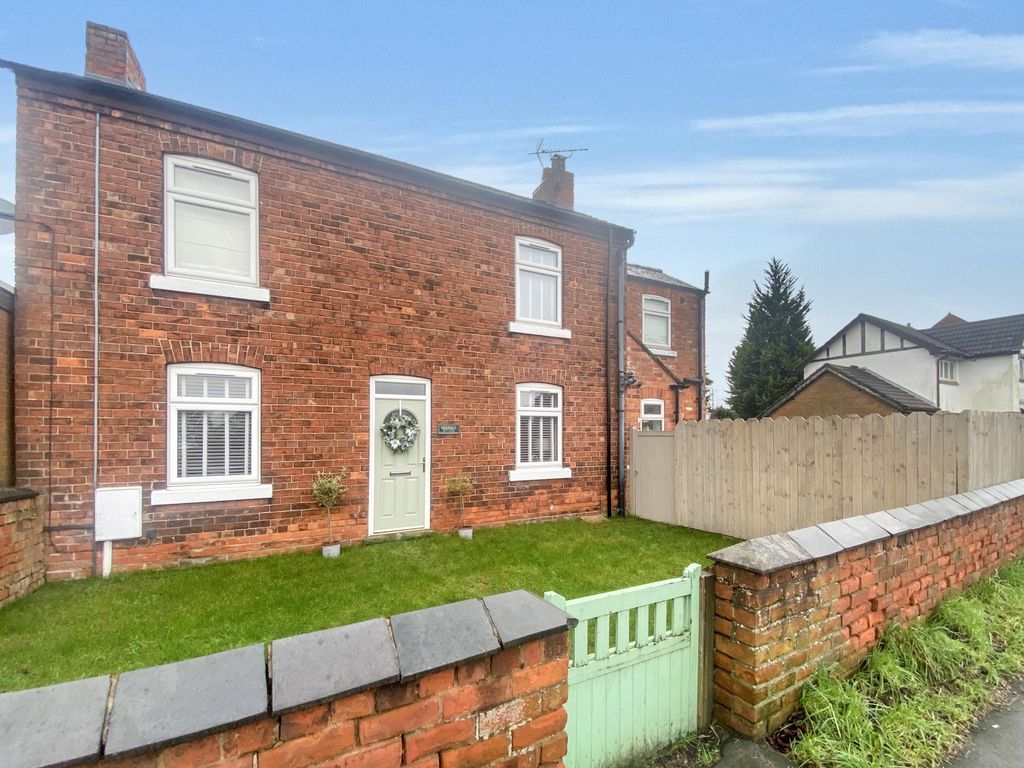 2 bed detached house for sale in Green Gate Cottage Main Street, Hatfield Woodhouse, Doncaster DN7, £200,000