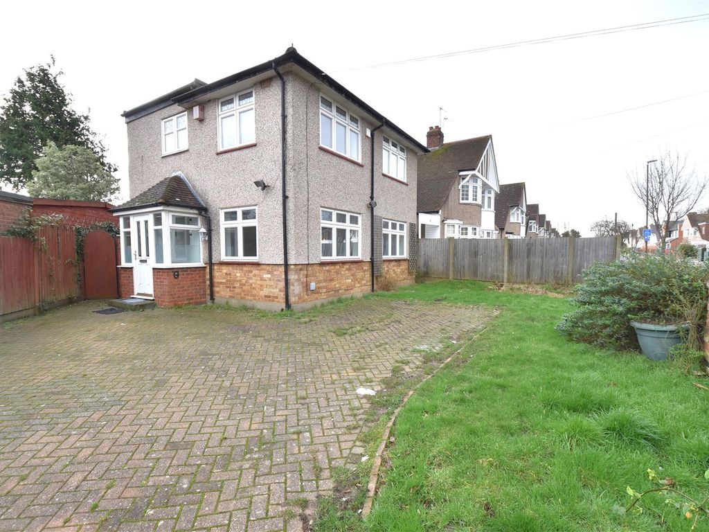 4 bed detached house for sale in Northumberland Avenue, Welling DA16, £469,000