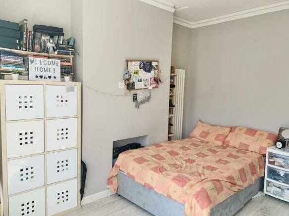 1 bed flat for sale in Hollingbury Road, Brighton BN1, £250,000