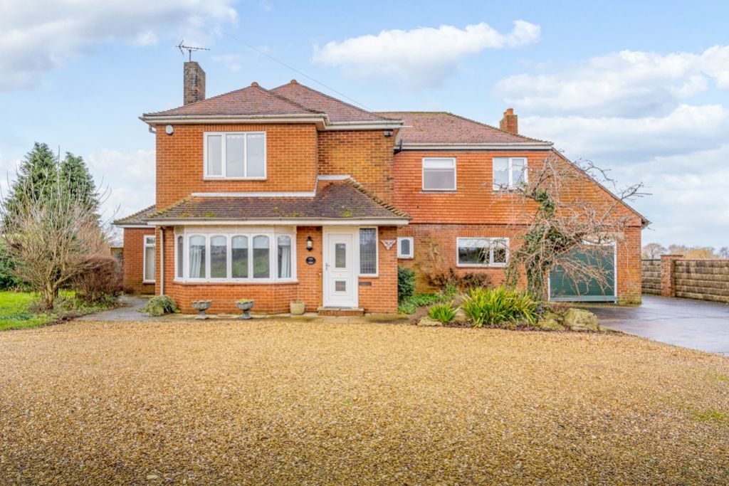 4 bed detached house for sale in Herring Lane, Pinchbeck, Spalding, Lincolnshire PE11, £425,000