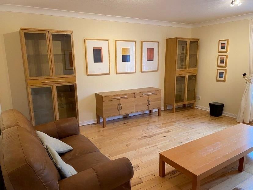 2 bed flat to rent in Russell Gardens, Edinburgh EH12, £1,400 pcm