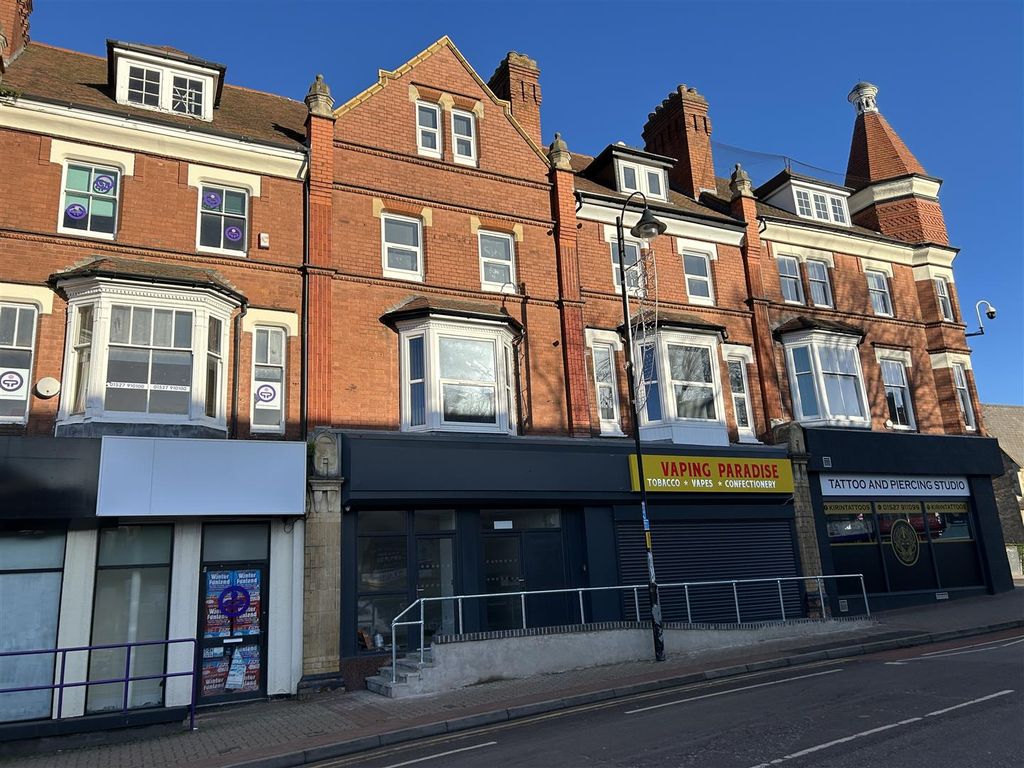 Commercial property for sale in 4-6 Unicorn Hill, Redditch, Worcestershire B97, £850,000