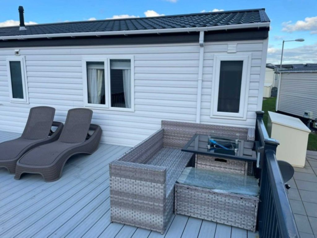 3 bed lodge for sale in Willerby Clearwater 2020, Conwy LL32, £99,999