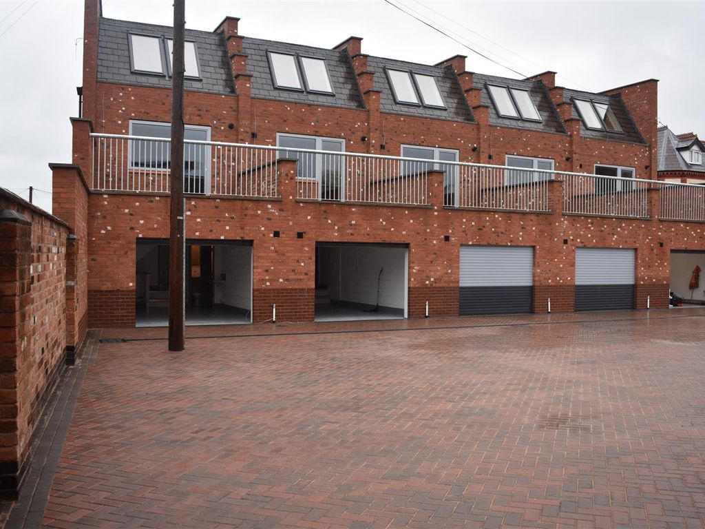 1 bed mews house to rent in Cheshire Mews, Crewe CW2, £750 pcm
