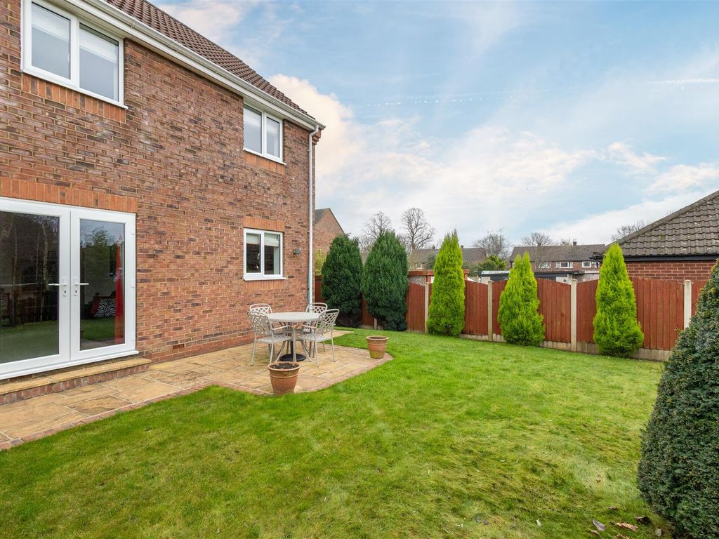 3 bed detached house for sale in Hall Farm Park, Micklefield, Leeds LS25, £310,000