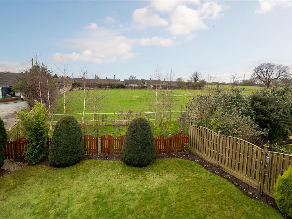 3 bed detached house for sale in Hall Farm Park, Micklefield, Leeds LS25, £310,000