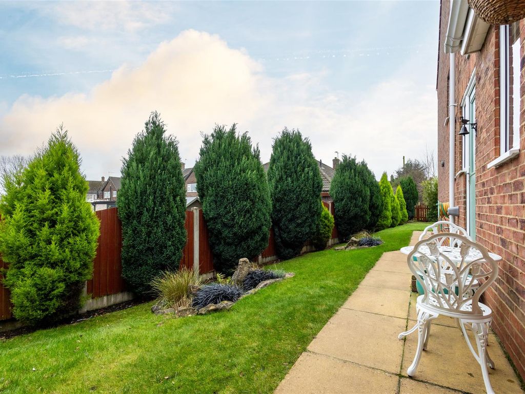 3 bed detached house for sale in Hall Farm Park, Micklefield, Leeds LS25, £310,000