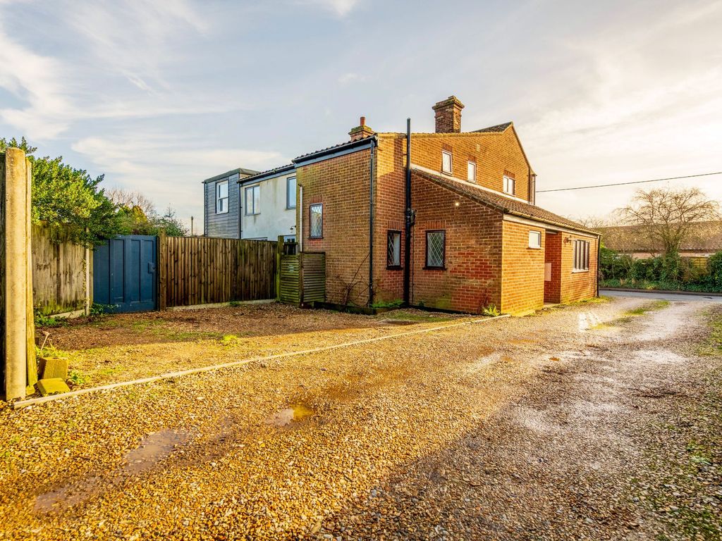 4 bed semi-detached house for sale in The Street, Hindolveston NR20, £475,000