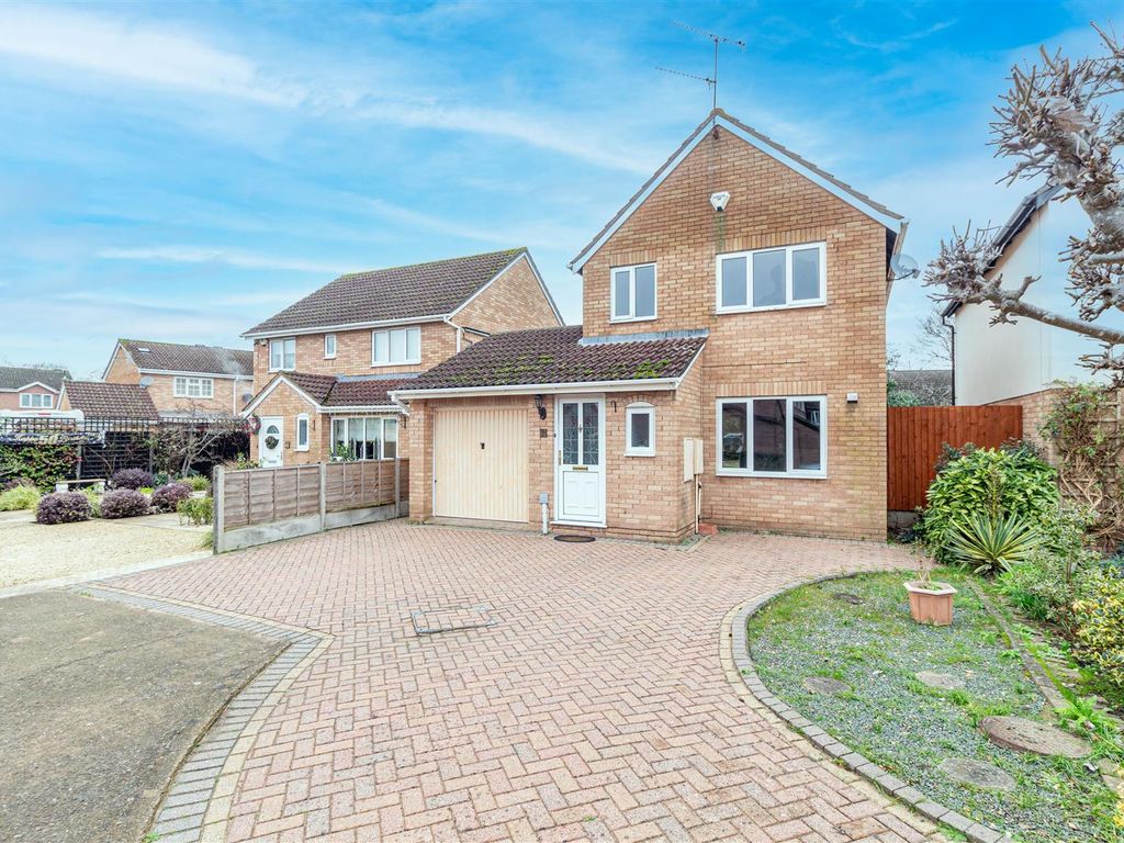 3 bed detached house for sale in Alton Road, Worcester WR5, £280,000