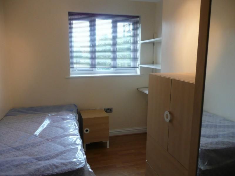 2 bed flat to rent in Stretford Road, Hulme, Manchester, Greater Manchester, 5Jh M15, £1,200 pcm