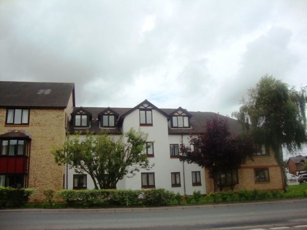 2 bed flat to rent in Hawthorn Gardens, Caerleon NP18, £825 pcm