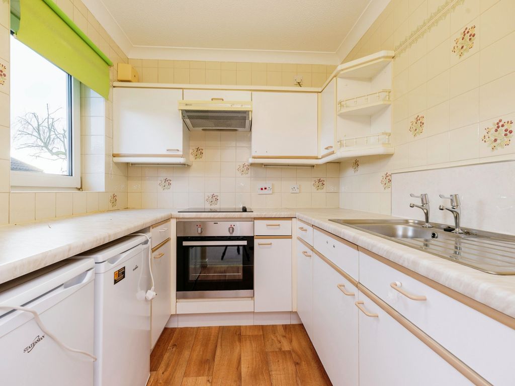 1 bed flat for sale in Arden Court, Northallerton DL6, £90,000