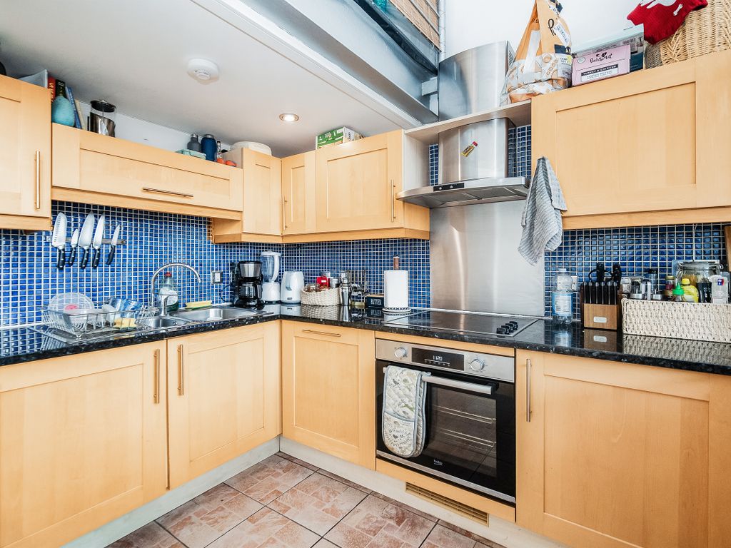 1 bed flat for sale in Morrison Street, Glasgow G5, £132,000