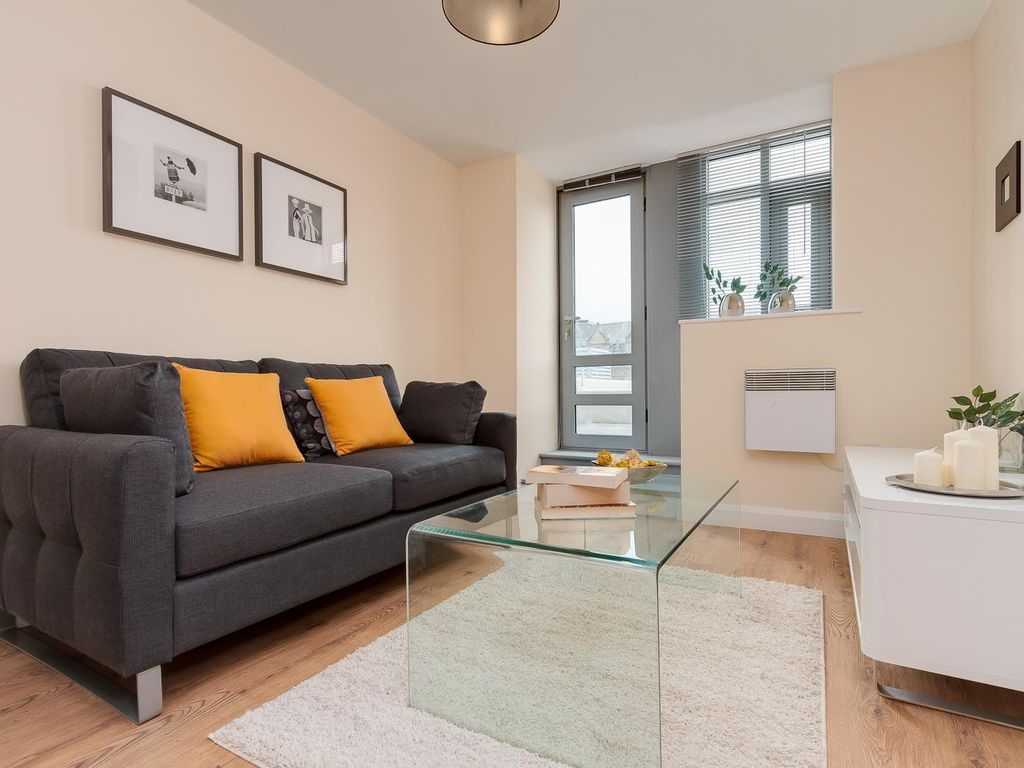2 bed flat to rent in Cubic, Birley Street, Preston PR1, £700 pcm