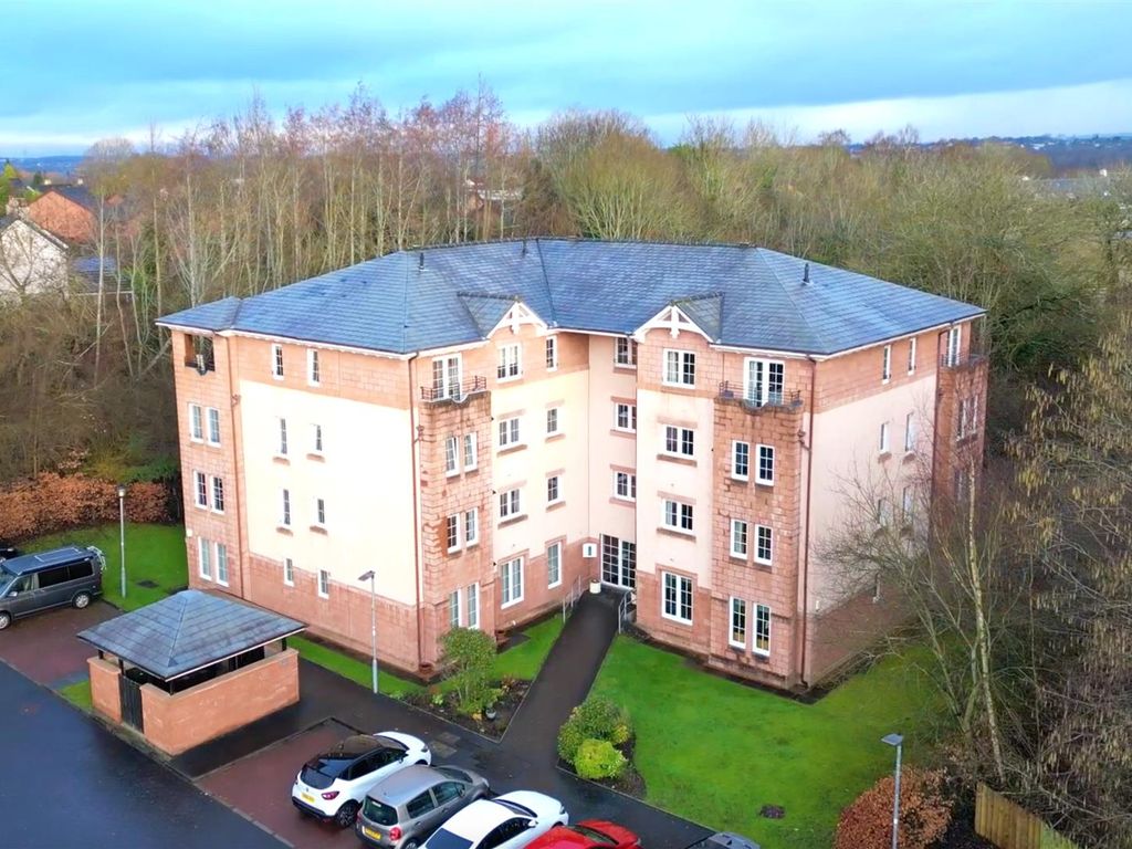 3 bed flat for sale in Fairyknowe Court, Bothwell, Glasgow G71, £285,000