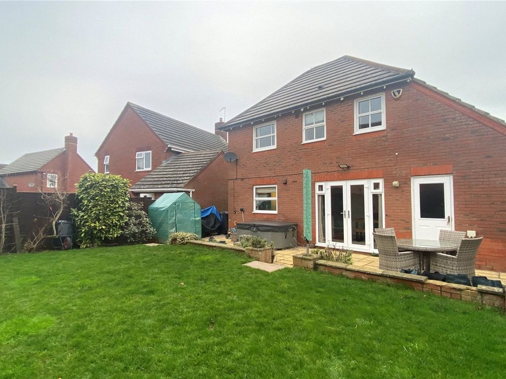 4 bed detached house for sale in Royal Star Drive, Daventry, Northamptonshire NN11, £340,000