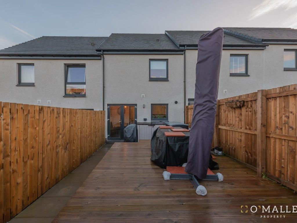 2 bed terraced house for sale in Old College View, Sauchie, Alloa FK10, £185,000
