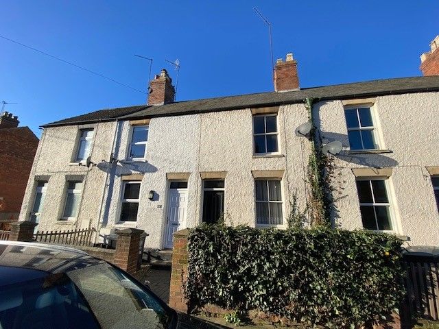 2 bed terraced house to rent in Midland Road, Thrapston NN14, £785 pcm