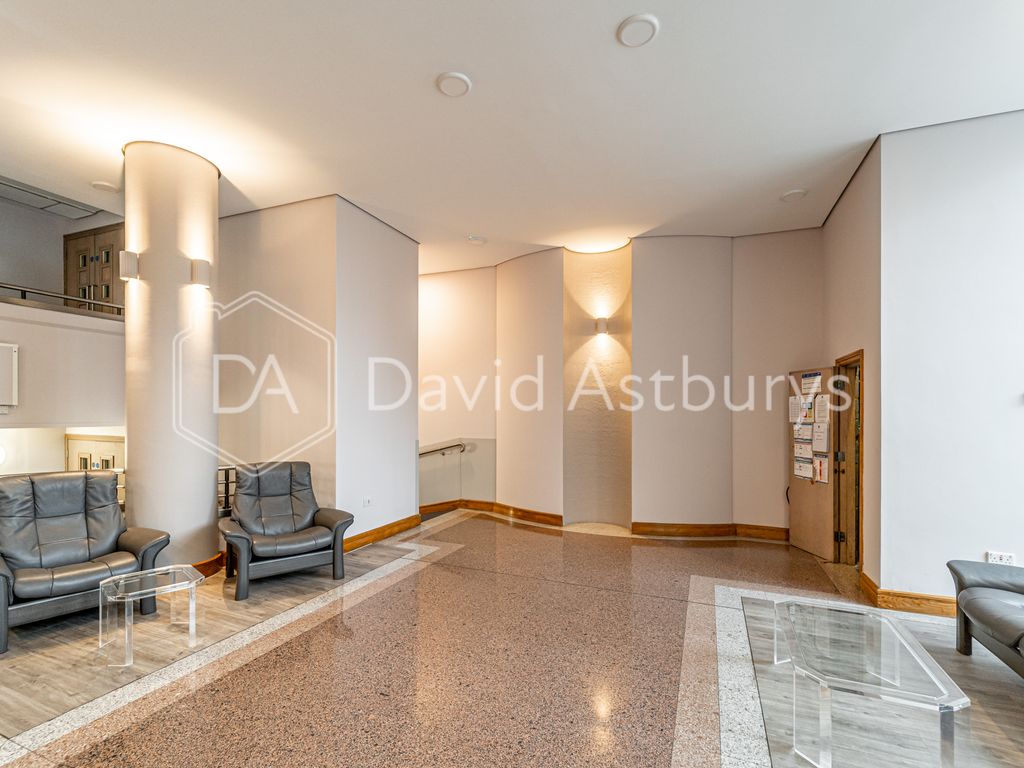 3 bed flat for sale in Abbey Road, St Johns Wood, London NW8, £1,500,000