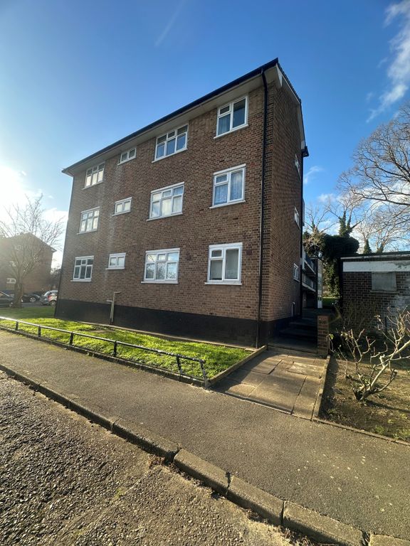 1 bed flat to rent in Boveney Road, London SE23, £1,575 pcm