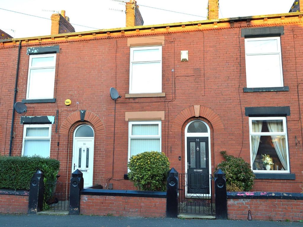 2 bed terraced house to rent in Lancaster Street, Chadderton, Oldham OL9, £900 pcm