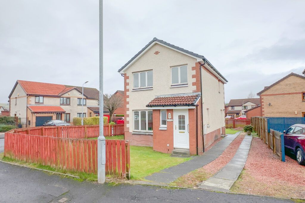 3 bed property for sale in Morar Avenue, Clydebank G81, £195,000
