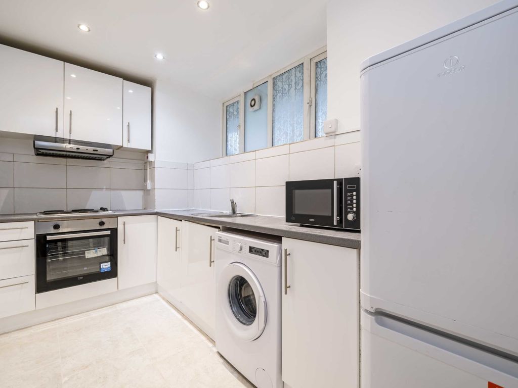 3 bed flat to rent in Maida Vale, London W9, £2,799 pcm