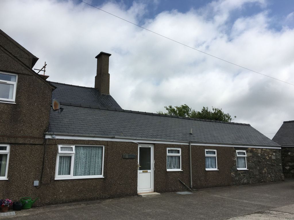 2 bed terraced house to rent in Dol Ynys, Y Ffor, Pwllheli LL53, £595 pcm