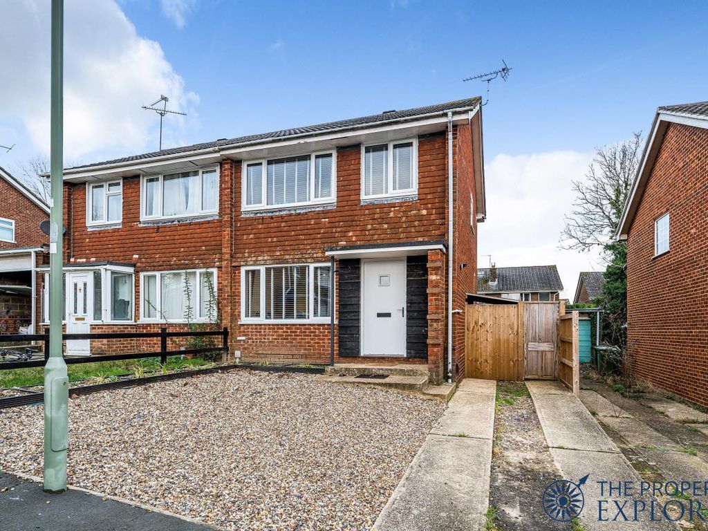 3 bed semi-detached house for sale in Bartok Close, Basingstoke RG22, £340,000