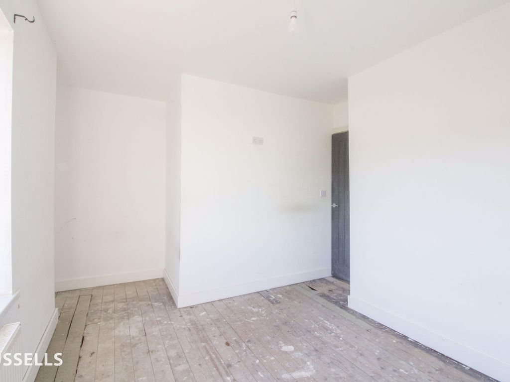 3 bed semi-detached house for sale in Cefn Fforest Avenue, Cefn Fforest, Blackwood NP12, £175,000