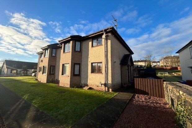 2 bed flat to rent in Pine Grove, Johnstone PA6, £800 pcm