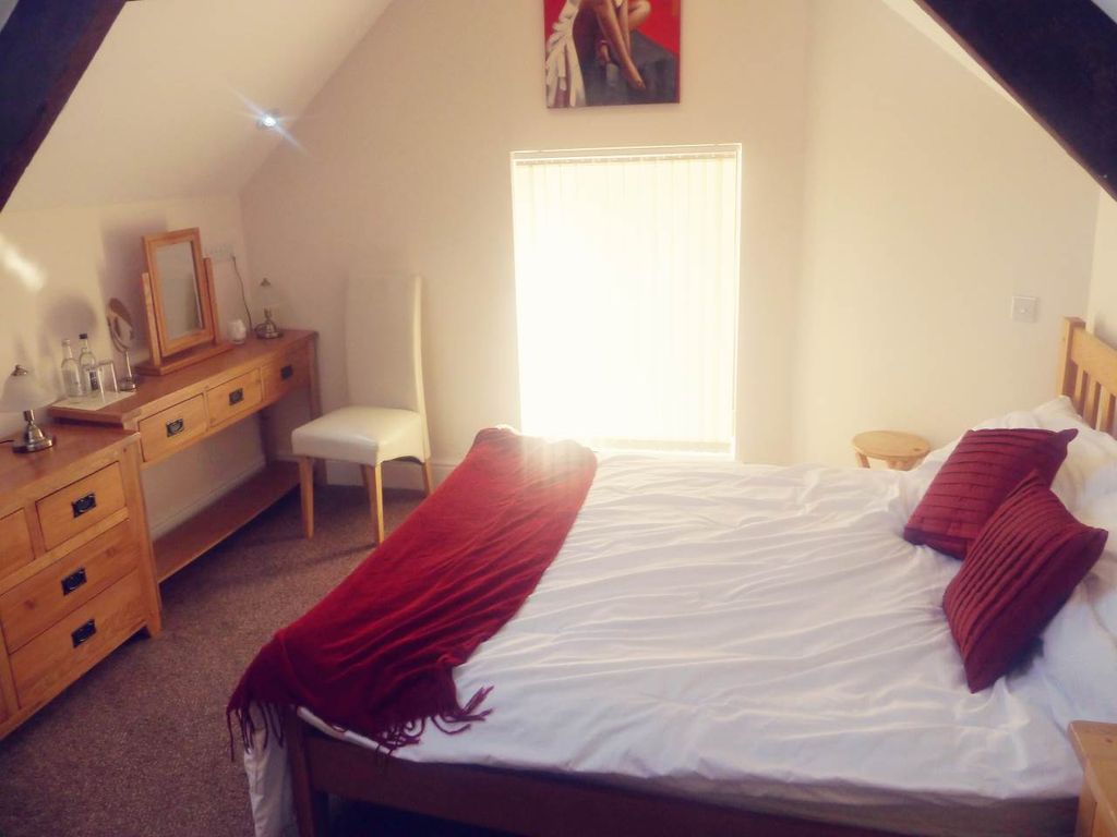 2 bed semi-detached house to rent in Llanddarog, Carmarthen SA32, £900 pcm