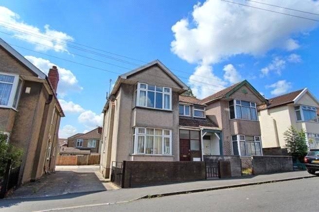 4 bed semi-detached house to rent in Toronto Road, Bristol BS7, £2,500 pcm